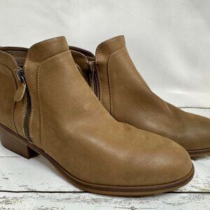 Mia Tan Ankle Boots 9.5